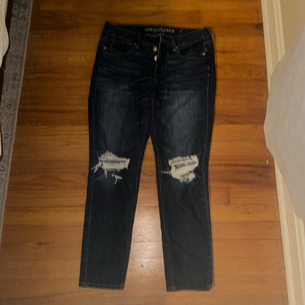 American Eagle size 4 Tom Girl jeans.